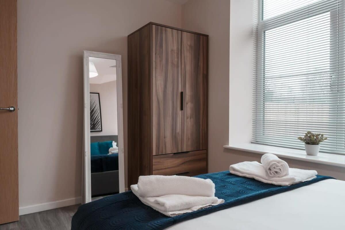Contemporary 2 Bed Manchester Apartment - Sleeps 4 Bagian luar foto