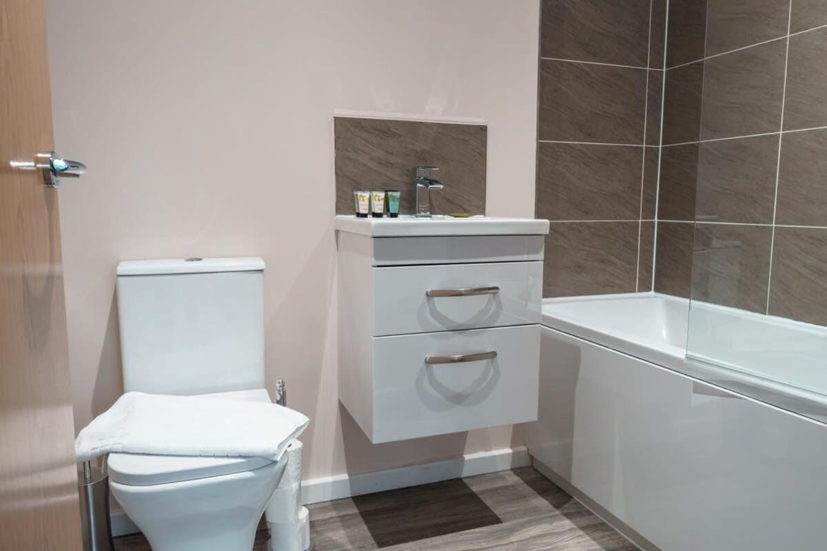 Contemporary 2 Bed Manchester Apartment - Sleeps 4 Bagian luar foto